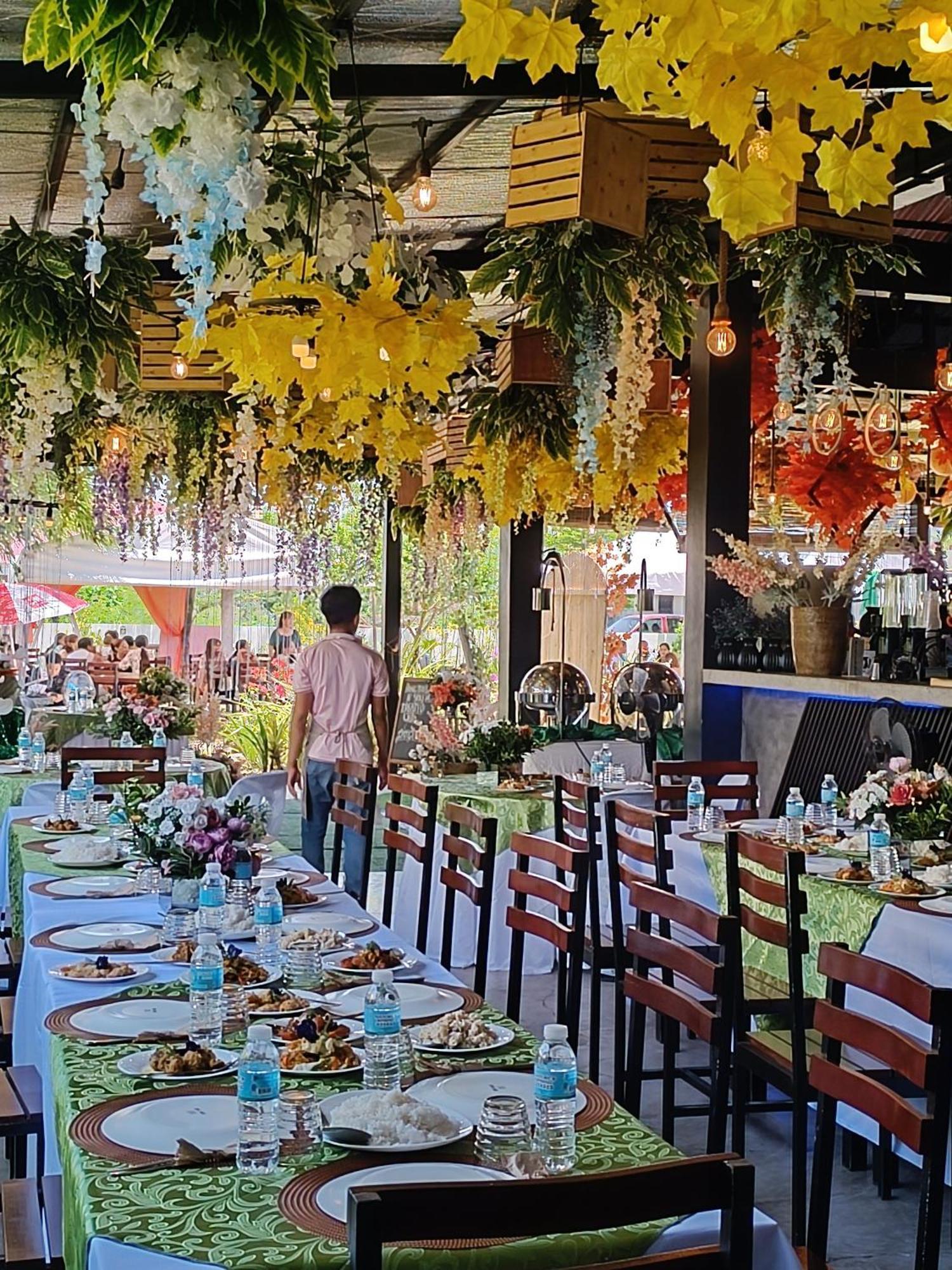 ホテル Plato De Ciudad II カティックラン エクステリア 写真